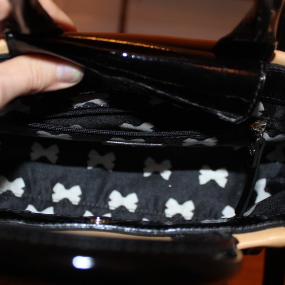 KATE SPADE Leather Tan/Black Bow Purse NWOT - Picture 8 of 9